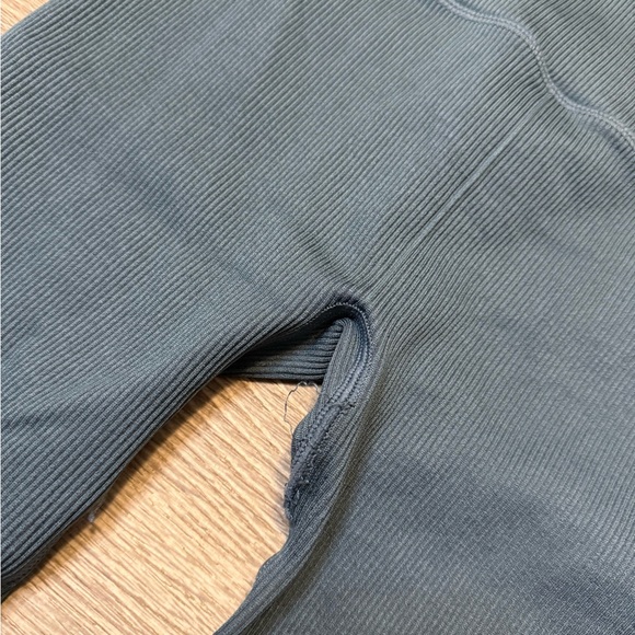 •FABLETICS• LEGGINGS - Picture 7 of 8